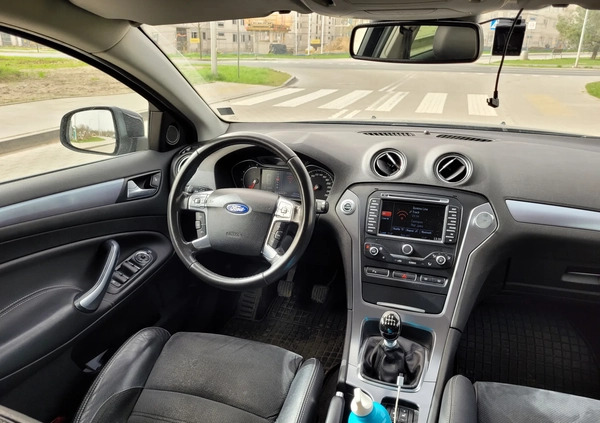 Ford Mondeo cena 33500 przebieg: 237500, rok produkcji 2012 z Poznań małe 277